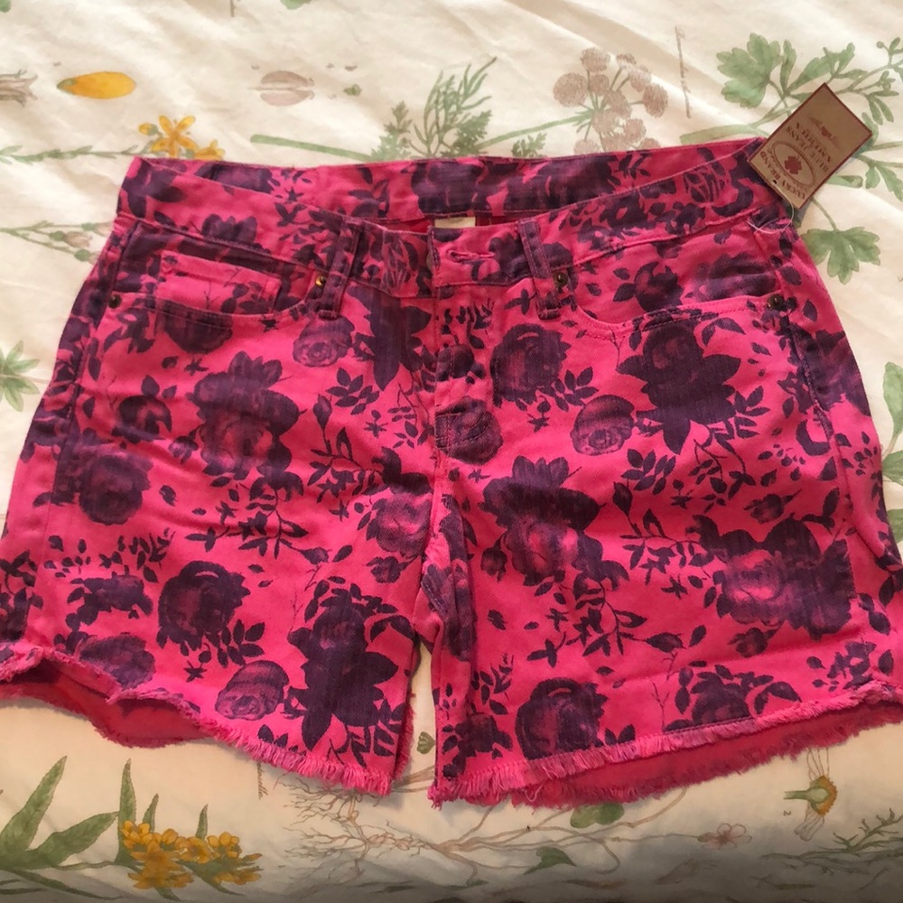 Lucky shorts